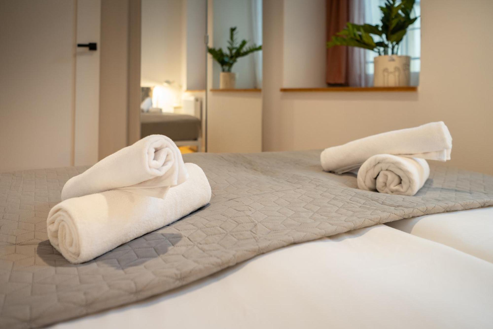 Tyzenhauz Apartments Siemiradzkiego Street Красков Екстериор снимка